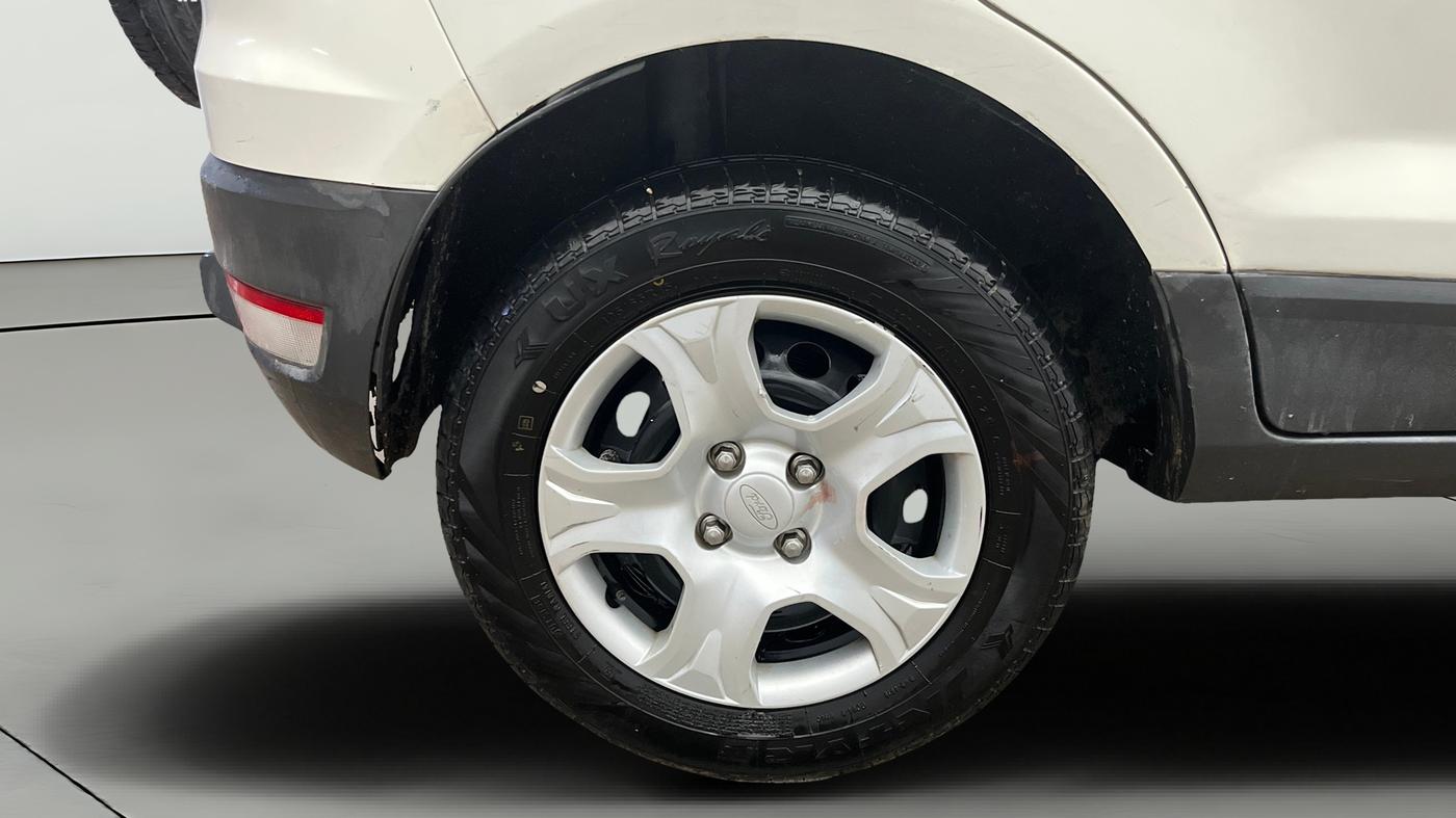 2015 Ford Ecosport TREND 1.5L PETROL, Petrol, Manual, 1,16,023 km, Right Rear Wheel
