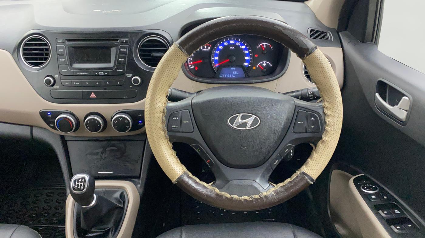 2014 Hyundai Xcent S 1.2, Petrol, Manual, 1,17,926 km, Steering Wheel Close Up
