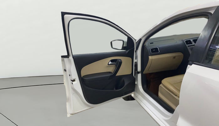 2015 Volkswagen Polo HIGHLINE1.2L, Petrol, Manual, 51,135 km, LHS Front Door