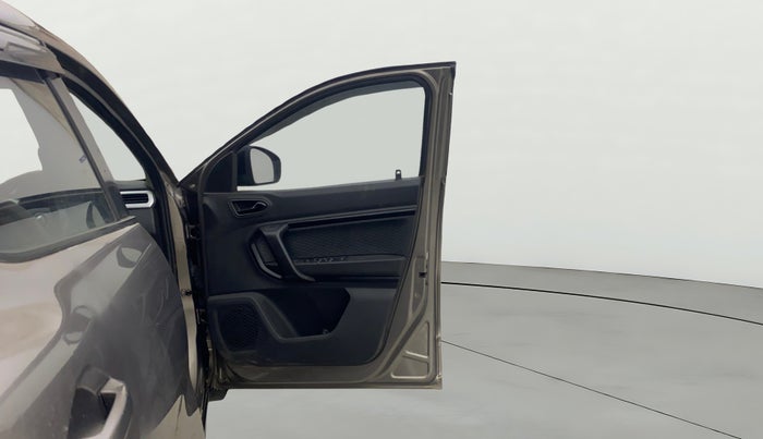 2021 Renault Kiger RXL AMT, Petrol, Automatic, 73,586 km, RHS Front Door