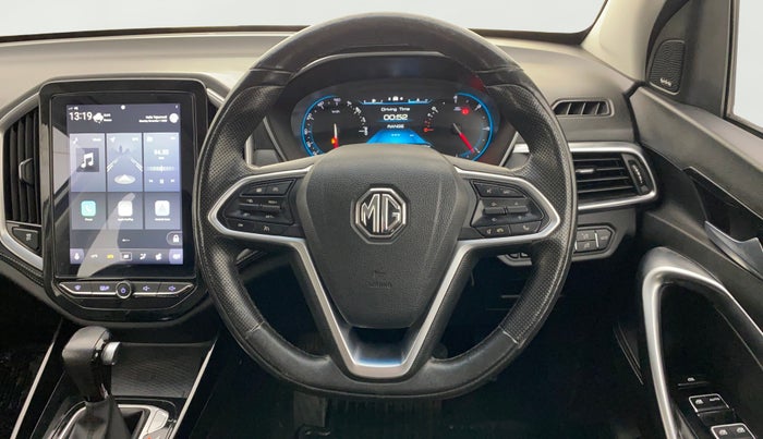2022 MG HECTOR SHARP 1.5 CVT PETROL DUAL TONE, Petrol, Automatic, 47,803 km, Steering Wheel Close Up