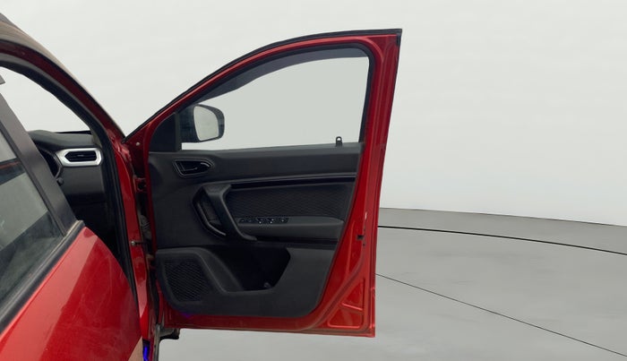 2024 Renault Kiger RXZ MT, Petrol, Manual, 14,005 km, RHS Front Door