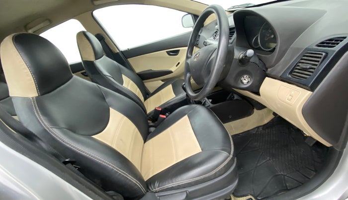 2013 Hyundai Eon MAGNA +, Petrol, Manual, 48,123 km, Right Side Front Door Cabin