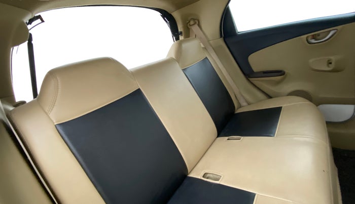 2014 Honda Brio V MT, Petrol, Manual, 85,790 km, Right Side Rear Door Cabin