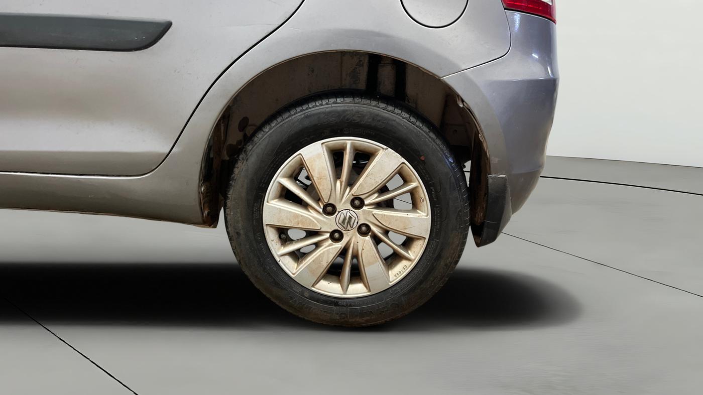 2015 Maruti Swift ZXI, Petrol, Manual, 56,451 km, Left Rear Wheel
