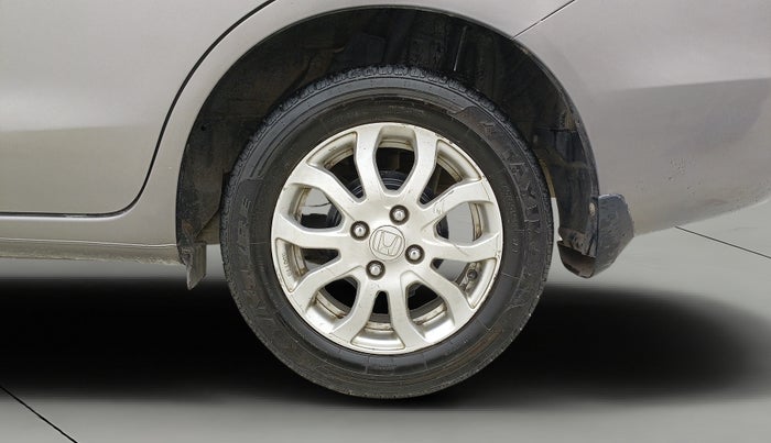 2014 Honda Amaze 1.2L I-VTEC VX AT, CNG, Automatic, 1,00,302 km, Left Rear Wheel
