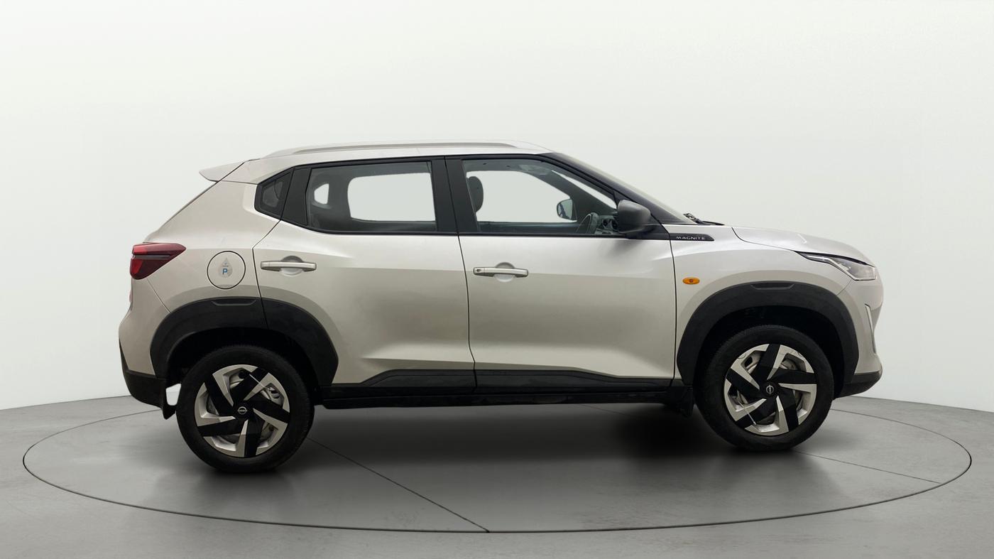 2023 Nissan MAGNITE XE, Petrol, Manual, 23,597 km, Right Side View