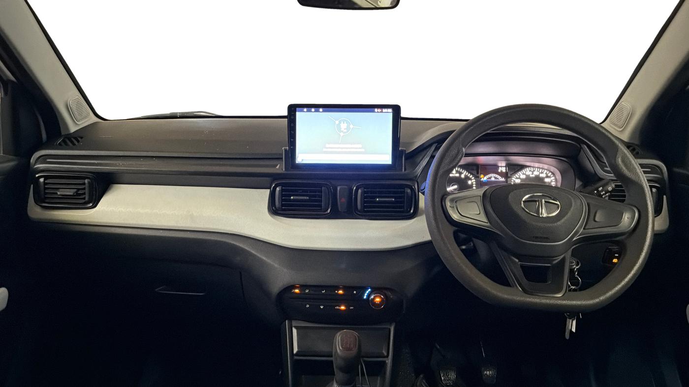 2023 Tata PUNCH PURE MT, Petrol, Manual, 37,653 km, Dashboard