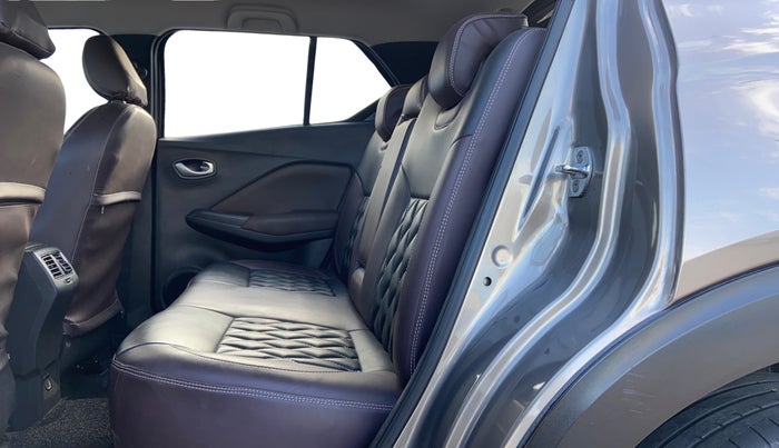 2018 Nissan Kicks XV PREMIUM O DUAL TONE DIESEL, Diesel, Manual, 38,793 km, Right Side Rear Door Cabin