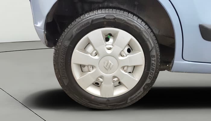 2013 Maruti Wagon R 1.0 LXI CNG, CNG, Manual, 69,201 km, Right Rear Wheel