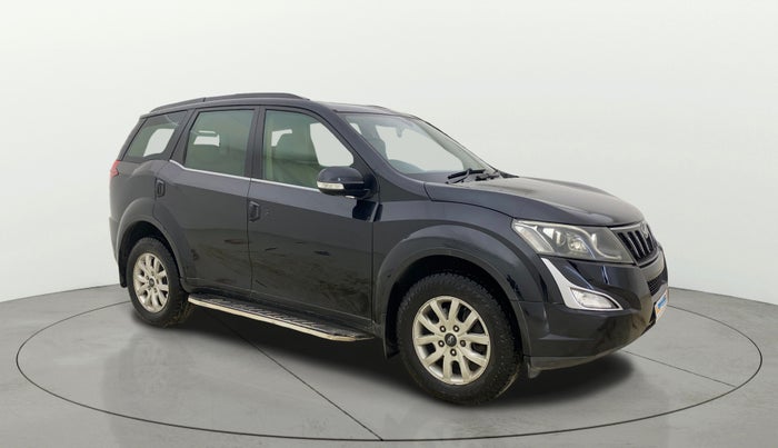 2016 Mahindra XUV500 W10 AT, Diesel, Automatic, 1,10,388 km, Right Front Diagonal
