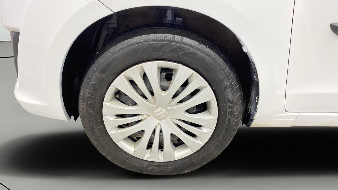 2014 Maruti Ertiga VXI, Petrol, Manual, 1,39,167 km, Left Front Wheel