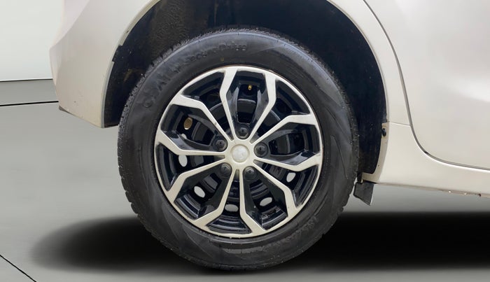 2020 Maruti Baleno DELTA PETROL 1.2, Petrol, Manual, 1,34,813 km, Right Rear Wheel