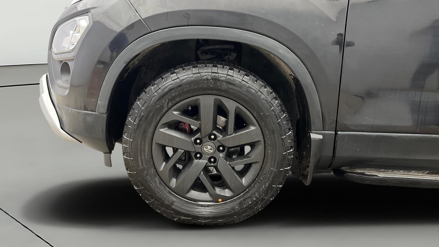 2021 Tata Harrier XZ PLUS 2.0L DARK EDITION, Diesel, Manual, 1,13,204 km, Left Front Wheel