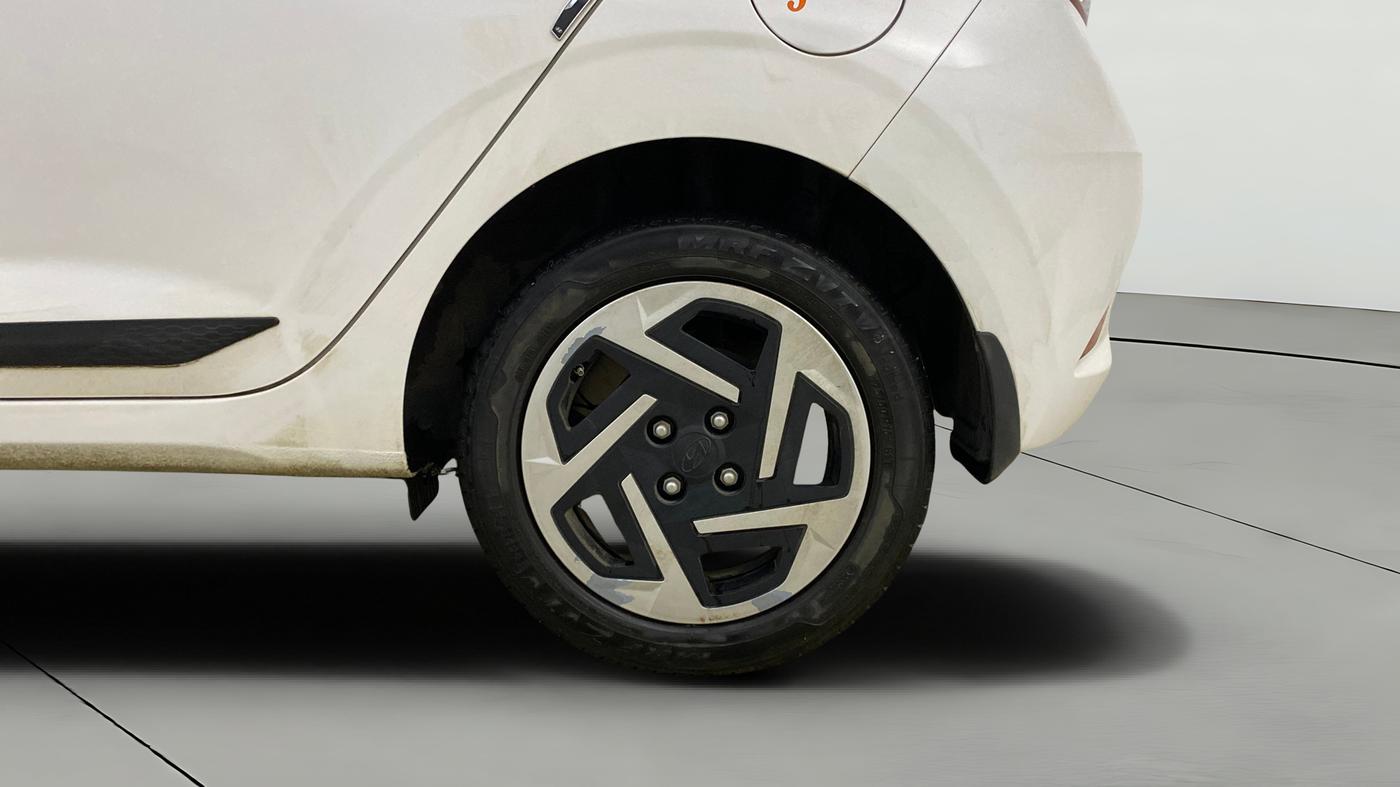 2024 Hyundai GRAND I10 NIOS Sportz 1.2 HY-CNG Duo, CNG, Manual, 27,331 km, Left Rear Wheel