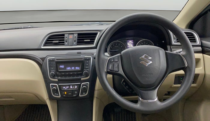 2016 Maruti Ciaz ZXI, Petrol, Manual, 54,723 km, Steering Wheel Close Up