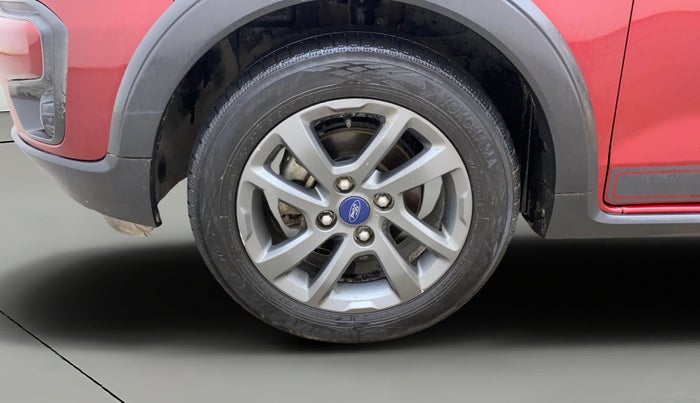 2018 Ford FREESTYLE TITANIUM PLUS 1.2 PETROL, Petrol, Manual, 67,168 km, Left Front Wheel