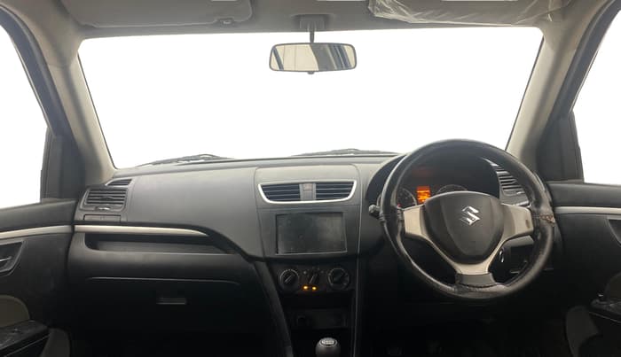2013 Maruti Swift VXI, Petrol, Manual, 1,25,352 km, Dashboard