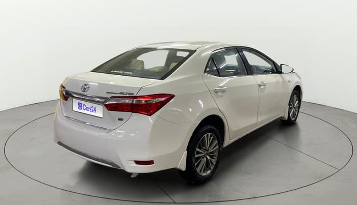 2015 Toyota Corolla Altis VL CVT PETROL, Petrol, Automatic, 1,10,693 km, Right Back Diagonal