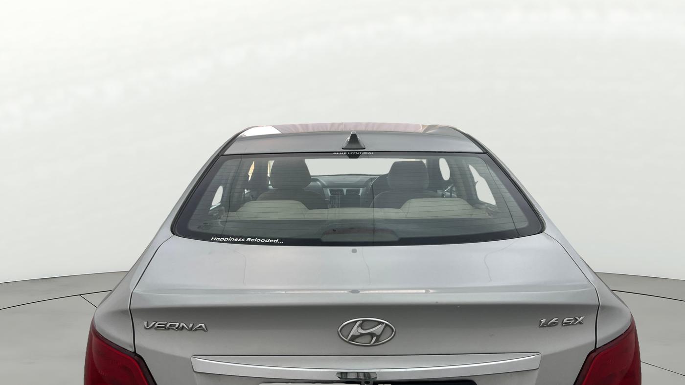 2016 Hyundai Verna 1.6 VTVT SX AT, Petrol, Automatic, 65,239 km, Rear Windshield