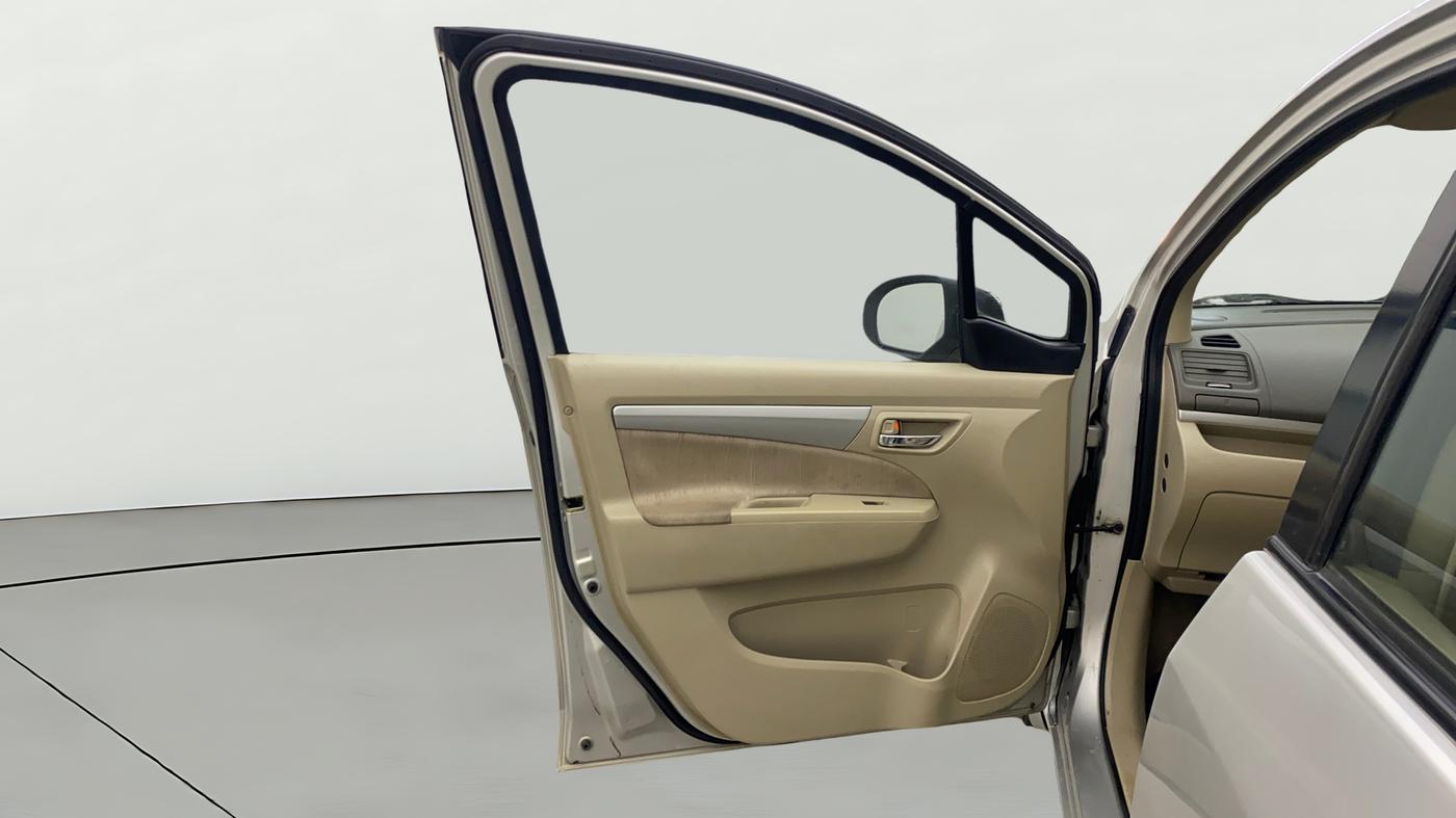 2013 Maruti Ertiga VXI, Petrol, Manual, 1,12,409 km, LHS Front Door