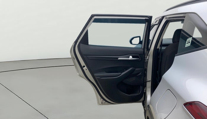 2022 KIA SELTOS HTX PETROL 1.5, Petrol, Manual, 54,369 km, LHS Rear Door