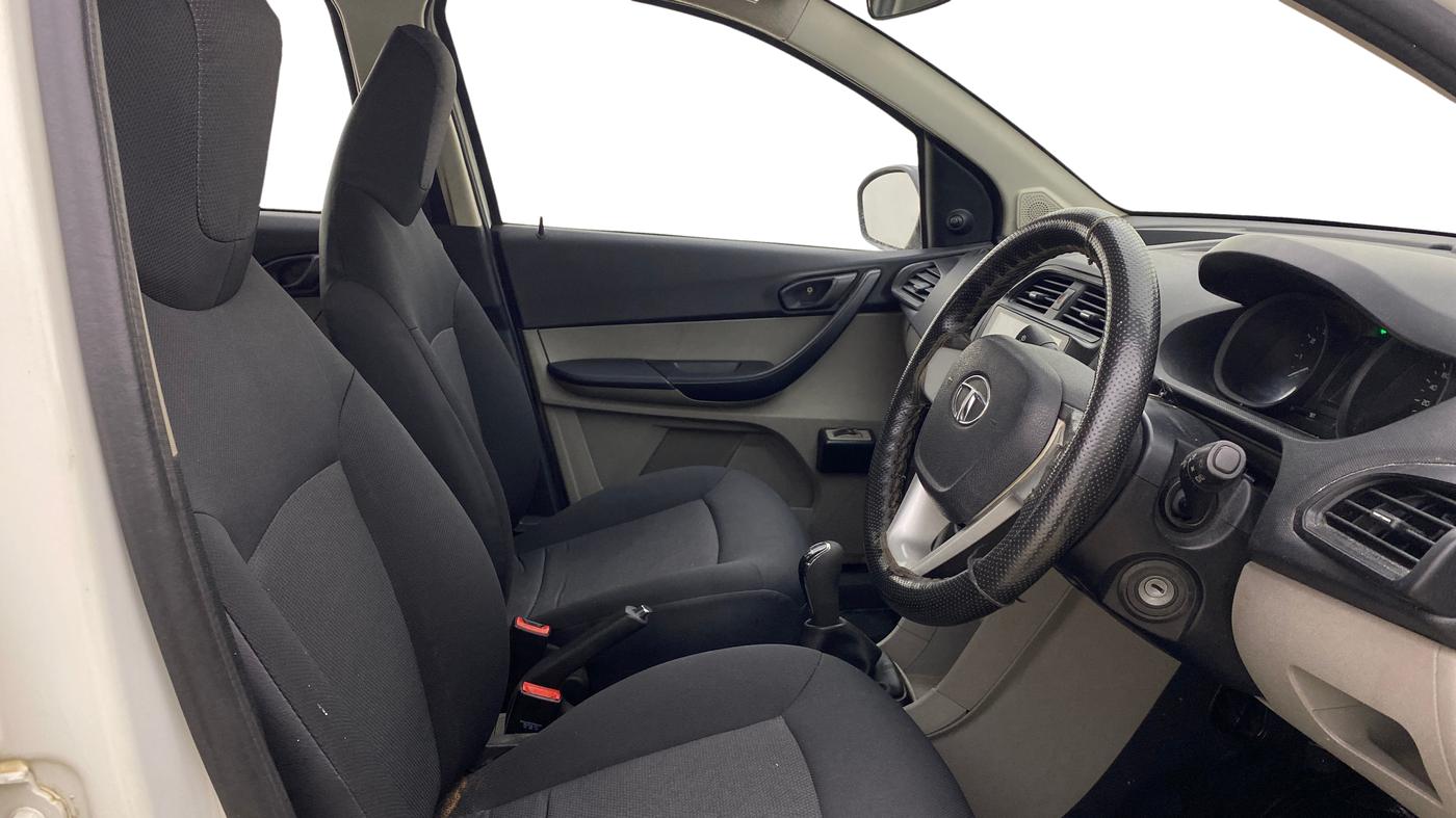 2017 Tata Tiago XE DIESEL, Diesel, Manual, 86,763 km, Right Side Front Door Cabin