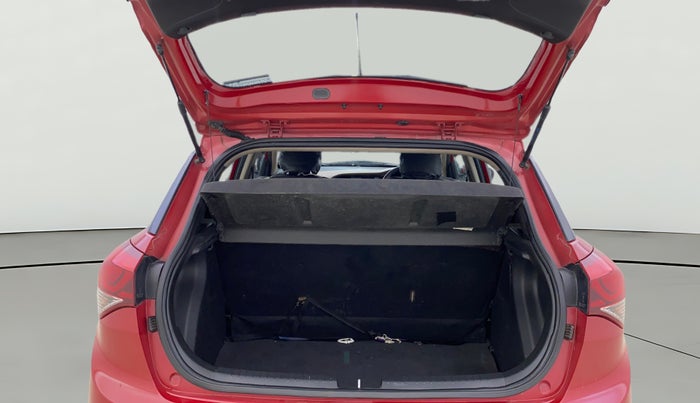 2017 Hyundai Elite i20 SPORTZ 1.2, Petrol, Manual, 45,037 km, Boot Open Zoomed View