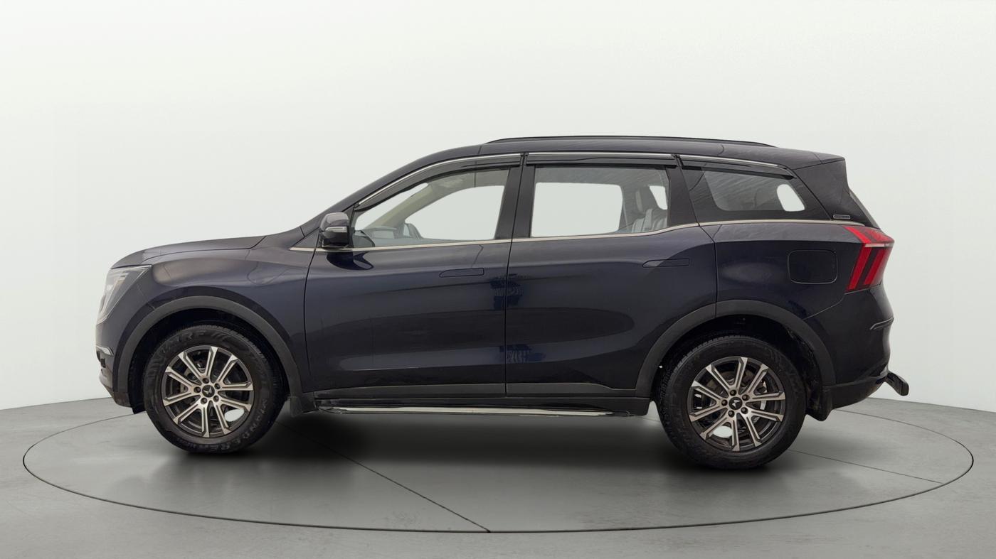 2025 Mahindra XUV700 AX 7 P AT 7 STR, Petrol, Automatic, 10,922 km, Left Side