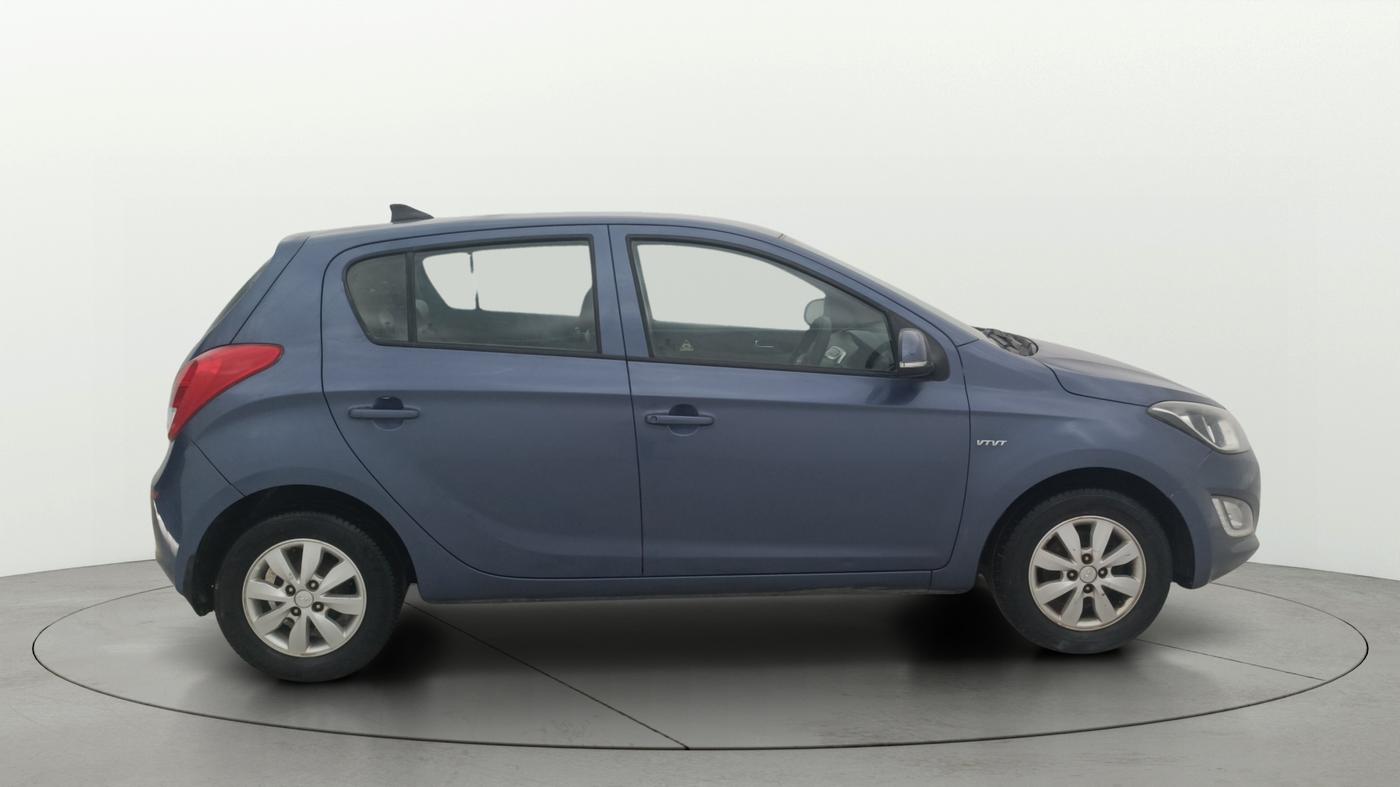 2014 Hyundai i20 SPORTZ 1.2, Petrol, Manual, 91,287 km, Right Side View