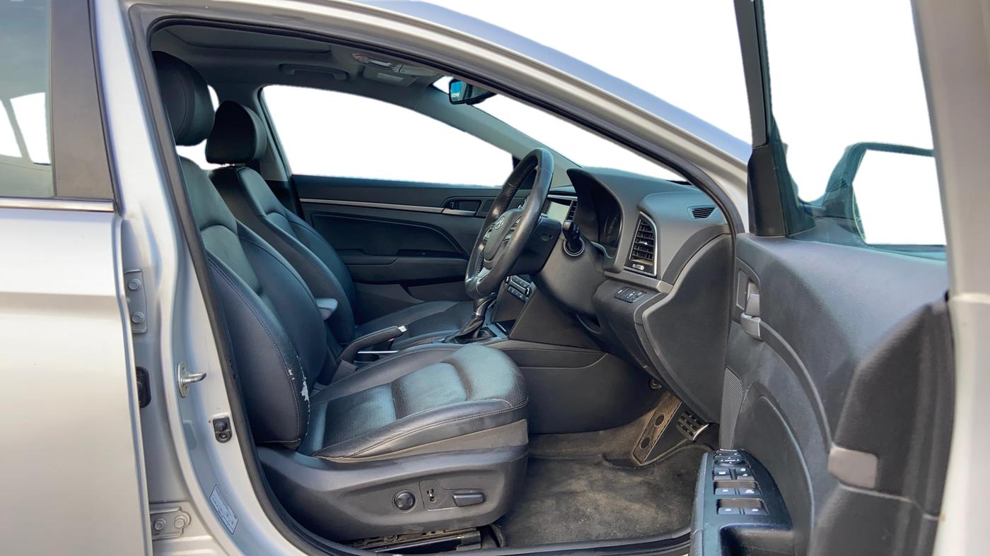 2018 Hyundai New Elantra 2.0 SX(O) AT PETROL, Petrol, Automatic, 1,36,426 km, Right Side Front Door Cabin