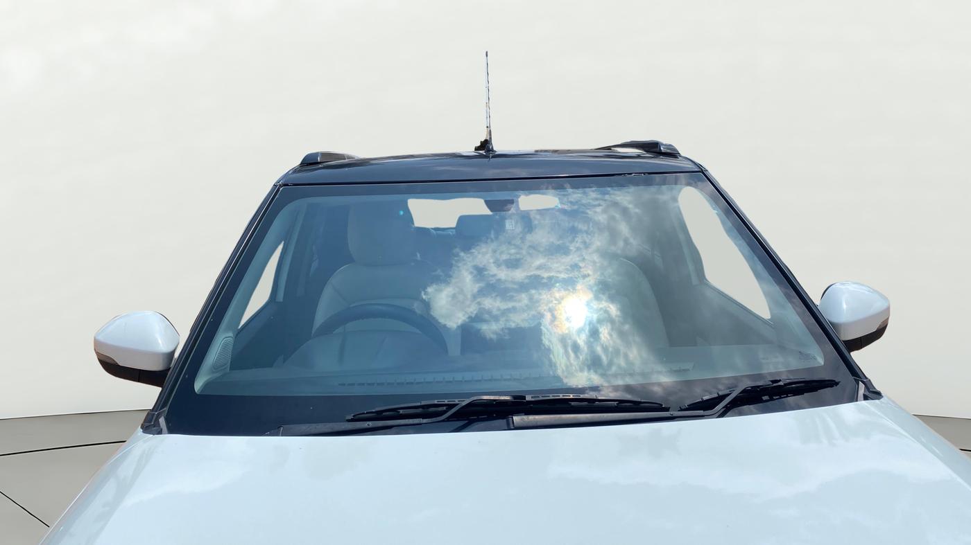 2021 Tata PUNCH ACCOMPLISHED AMT, Petrol, Automatic, 30,122 km, Front Windshield