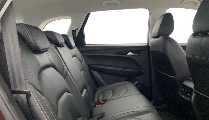 2020 MG HECTOR SMART 1.5 DCT PETROL, Petrol, Automatic, 37,842 km, Right Side Rear Door Cabin