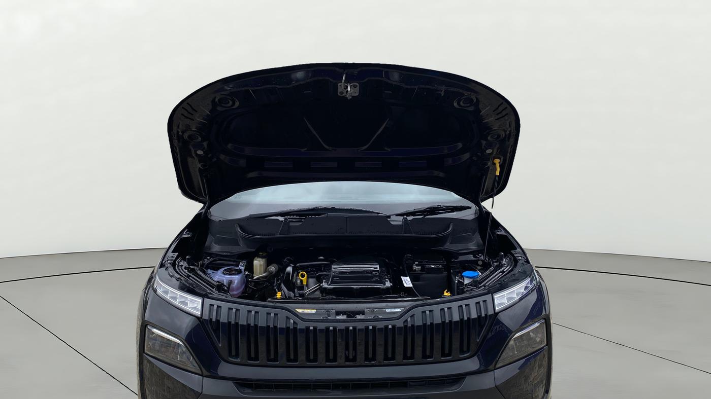 2025 Skoda Kylaq Signature Plus AT, Petrol, Automatic, 7,274 km, Open Bonet