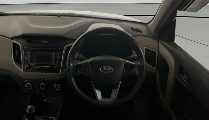 2016 Hyundai Creta E PLUS 1.6 PETROL, CNG, Manual, 1,25,577 km, Steering Wheel Close Up