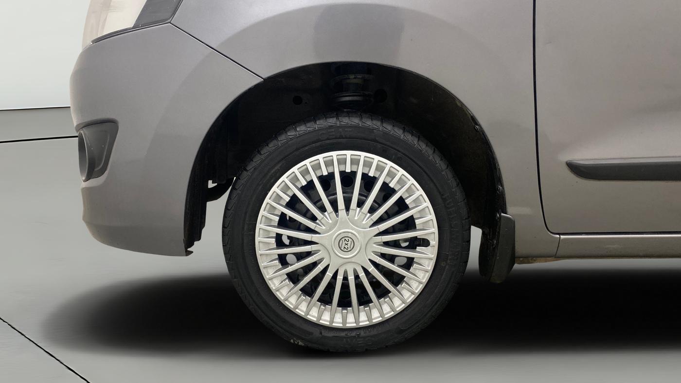 2014 Maruti Wagon R 1.0 VXI, Petrol, Manual, 51,855 km, Left Front Wheel