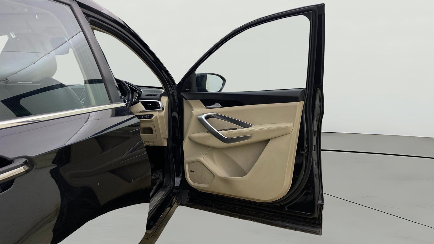 2021 MG HECTOR SHARP 2.0 DIESEL, Diesel, Manual, 31,836 km, RHS Front Door