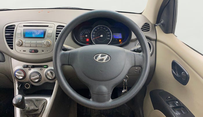 2014 Hyundai i10 MAGNA 1.1, Petrol, Manual, 40,603 km, Steering Wheel Close Up