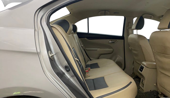 2017 Maruti Ciaz ALPHA  AT 1.4  PETROL, CNG, Automatic, 46,803 km, Right Side Rear Door Cabin