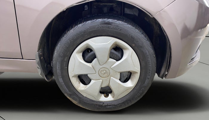 2018 Tata Tiago XT PETROL, Petrol, Manual, 1,26,991 km, Right Front Wheel