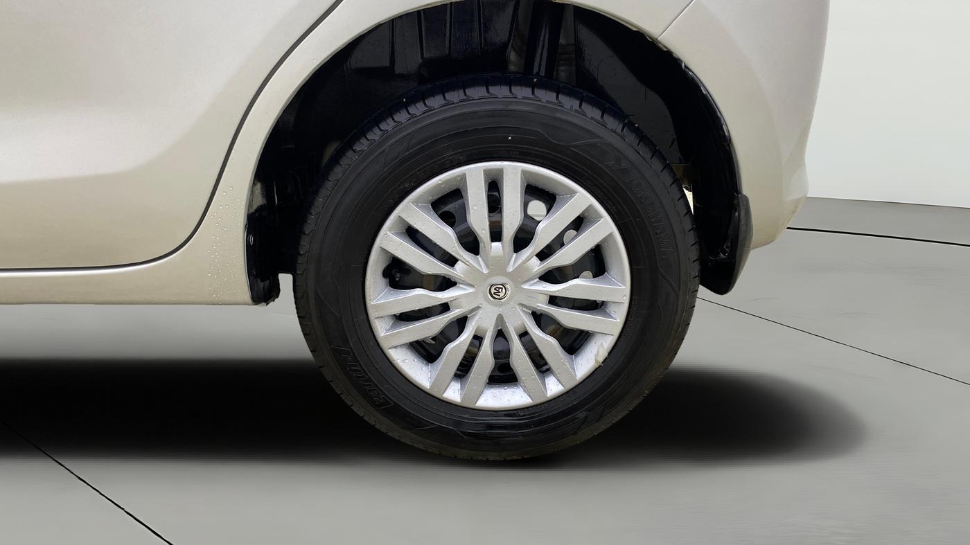 2019 Maruti Swift VXI AMT, Petrol, Automatic, 91,974 km, Left Rear Wheel