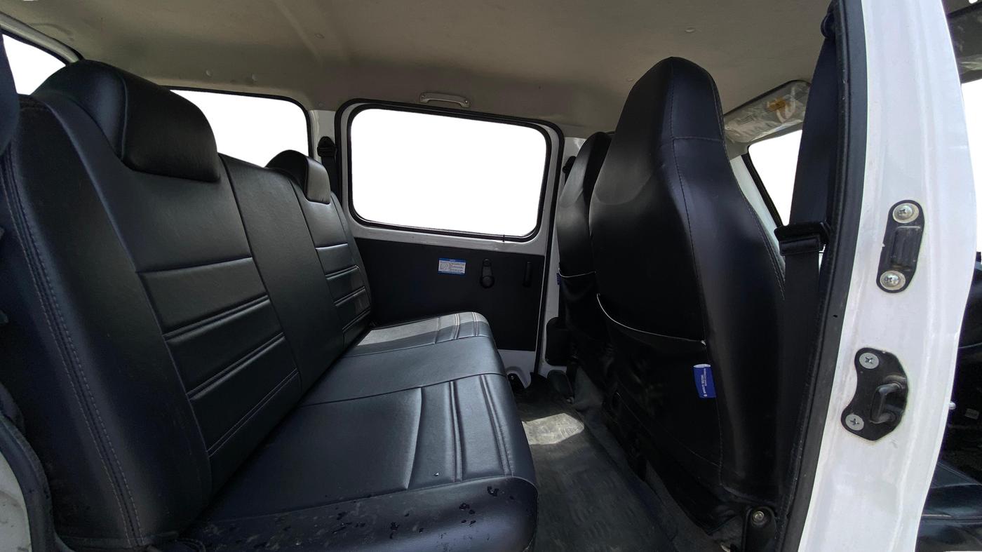 2023 Maruti Eeco 5 STR AC CNG, CNG, Manual, 29,551 km, Right Side Rear Door Cabin