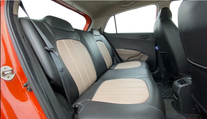 2019 Hyundai Grand i10 MAGNA 1.2 KAPPA VTVT, Petrol, Manual, 48,898 km, Right Side Rear Door Cabin