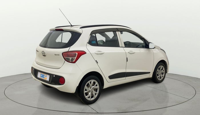 2018 Hyundai Grand i10 SPORTZ 1.2 KAPPA VTVT, Petrol, Manual, 32,564 km, Right Back Diagonal