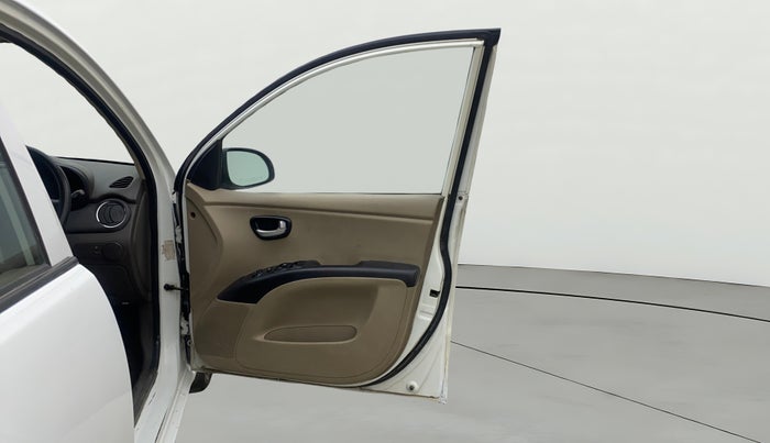 2013 Hyundai i10 SPORTZ 1.2, Petrol, Manual, 1,12,204 km, RHS Front Door