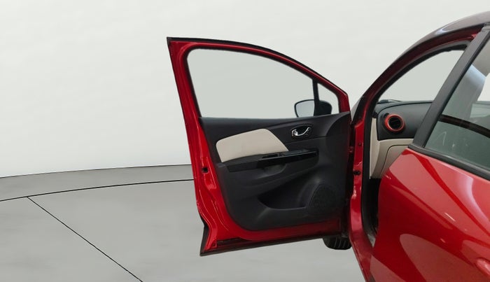 2018 Renault Captur RXT PETROL, Petrol, Manual, 43,274 km, LHS Front Door