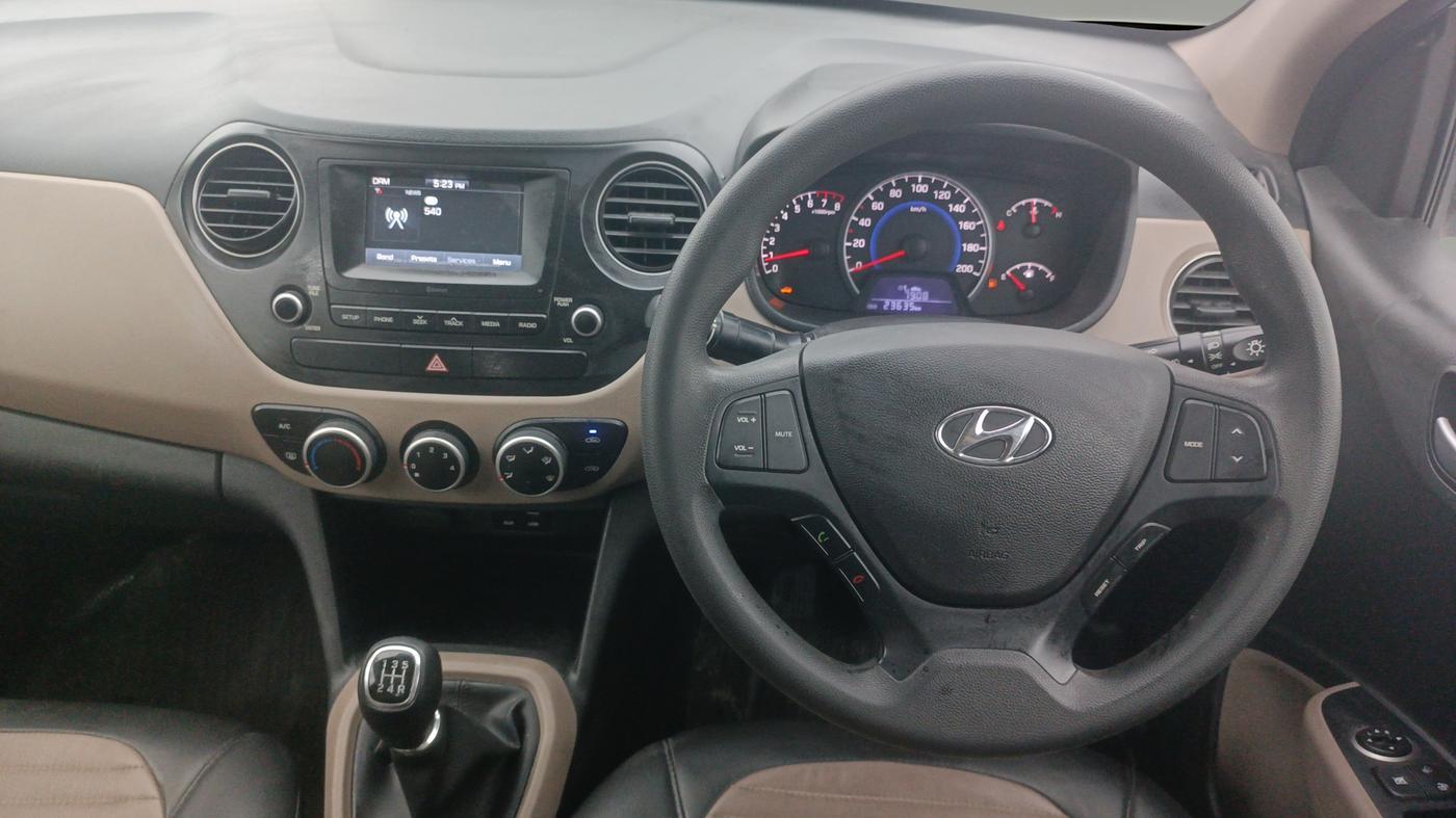 2017 Hyundai Grand i10 SPORTZ 1.2 KAPPA VTVT, Petrol, Manual, 23,635 km, Steering Wheel Close Up