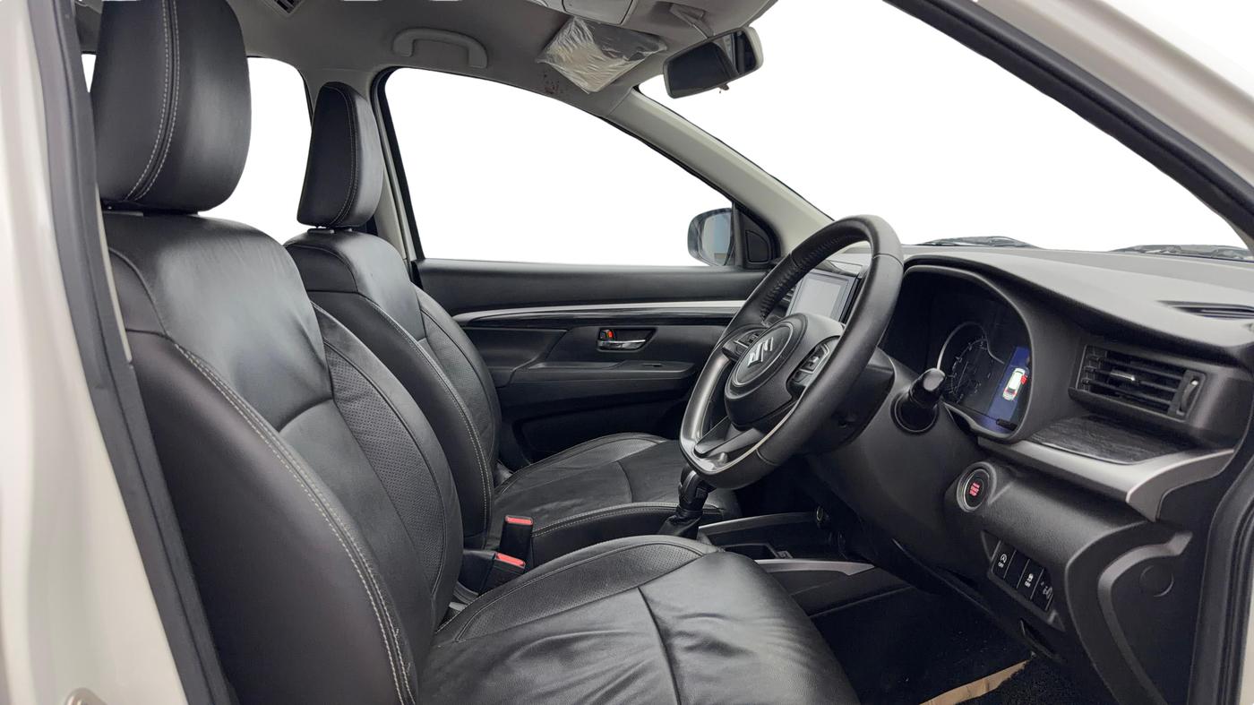 2020 Maruti XL6 ALPHA AT, Petrol, Automatic, 62,973 km, Right Side Front Door Cabin