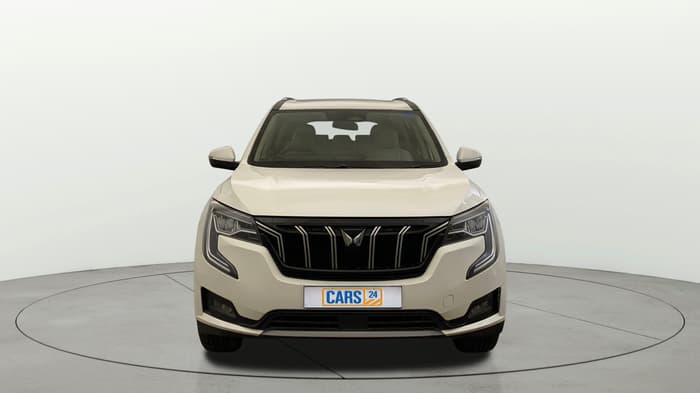 2021 Mahindra XUV700 AX 7 P AT 7 STR, Petrol, Automatic, 60,128 km, Front