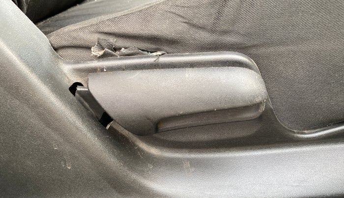 2014 Maruti Swift VXI, Petrol, Manual, 95,939 km, Third Seat Row ( optional )